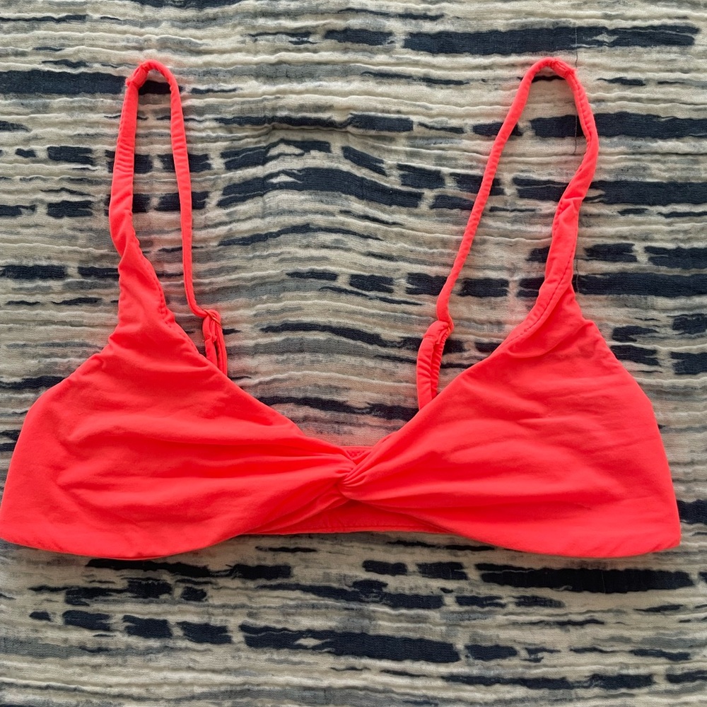 SKIMS Coral Twist Front Bralette